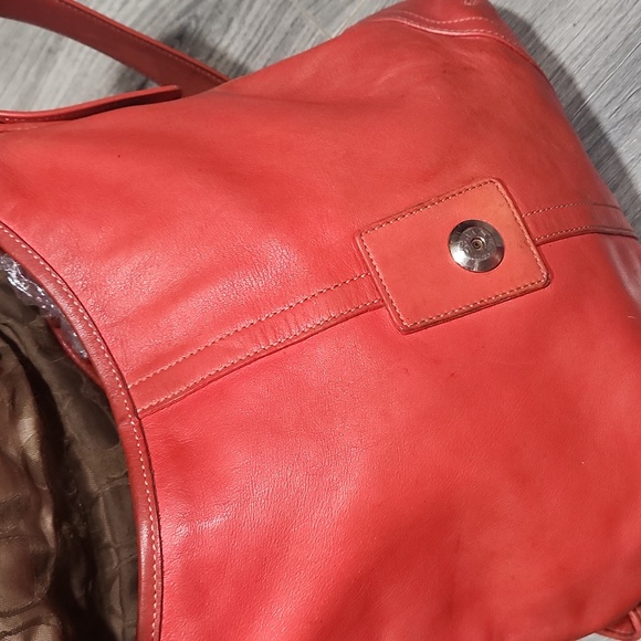 Vintage Tomatoe Red Soho Coach Leather Crossbody Shouldet Bag - Picture 10 of 16